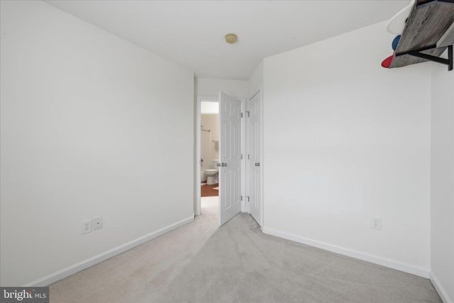 563 LORD FAIRFAX ST, Charles Town, WV 25414