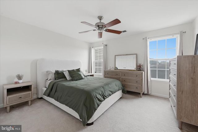 563 LORD FAIRFAX ST, Charles Town, WV 25414