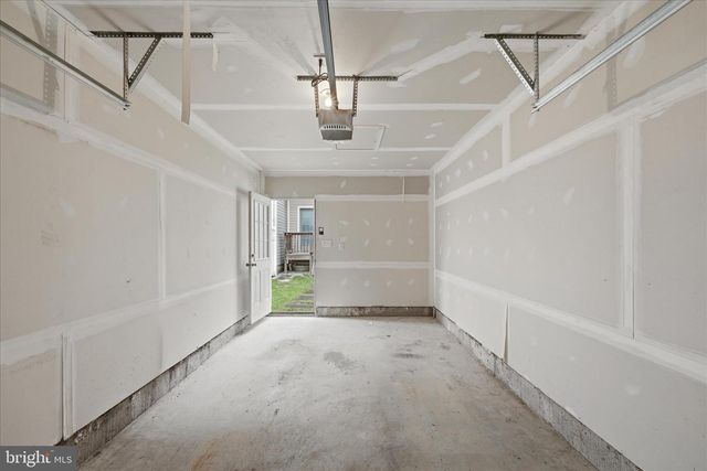 563 LORD FAIRFAX ST, Charles Town, WV 25414