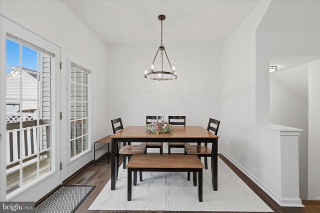 563 LORD FAIRFAX ST, Charles Town, WV 25414