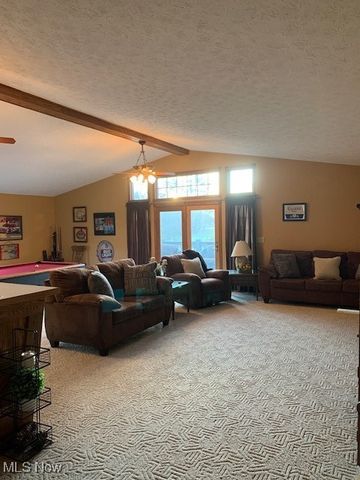 107 Twin Lakes Drive, Mineral Wells, WV 26150