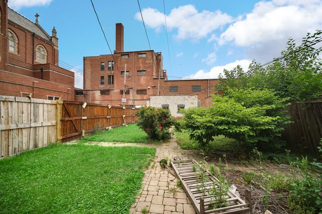 7129 S Prairie Avenue, Chicago, IL 60619