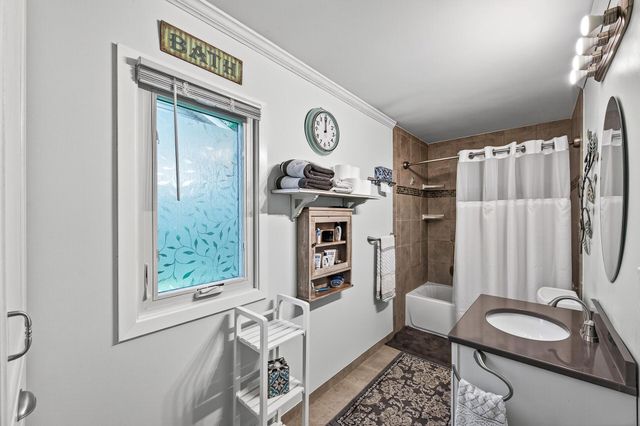 7011 Pleasant View Drive, Mounds View, MN 55112