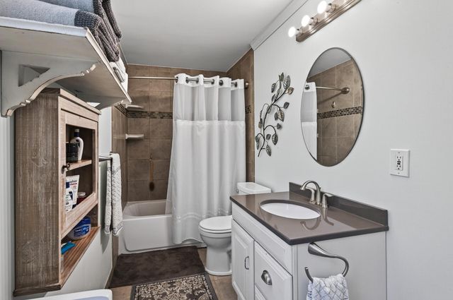 7011 Pleasant View Drive, Mounds View, MN 55112