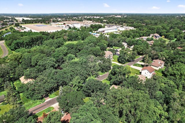 7011 Pleasant View Drive, Mounds View, MN 55112