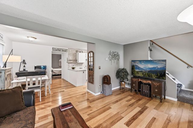 7011 Pleasant View Drive, Mounds View, MN 55112