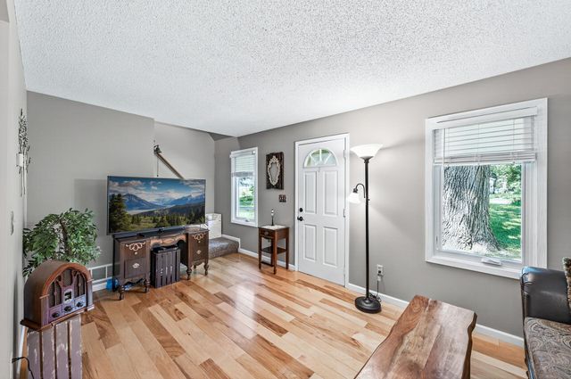 7011 Pleasant View Drive, Mounds View, MN 55112