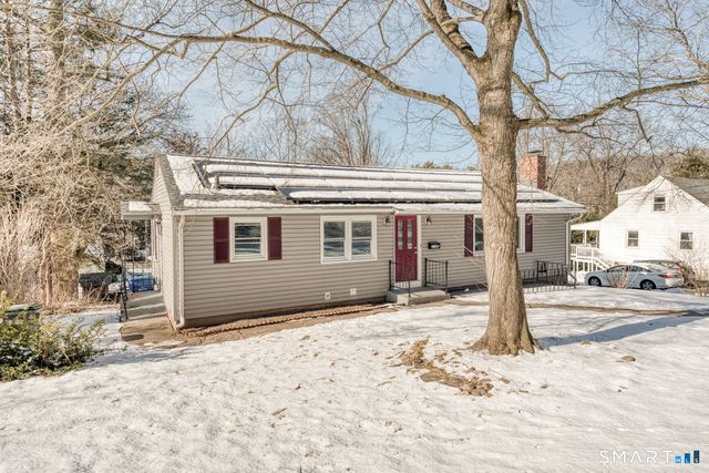 110 Greenwood Drive, Manchester, CT 06042