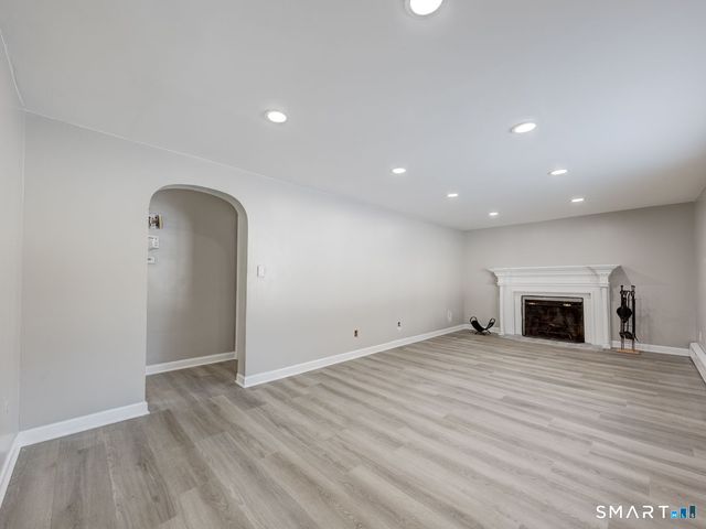 110 Greenwood Drive, Manchester, CT 06042