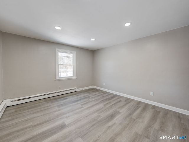 110 Greenwood Drive, Manchester, CT 06042