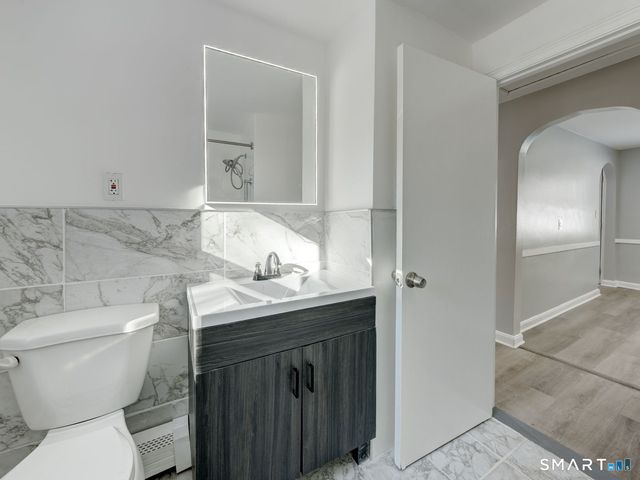 110 Greenwood Drive, Manchester, CT 06042