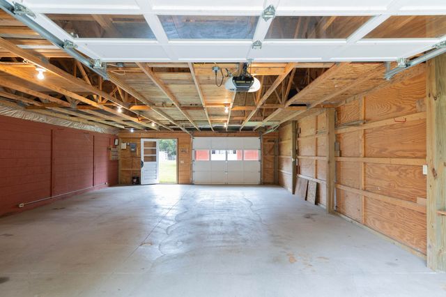 128 Schirmer Parkway, Buchanan City, MI 49107