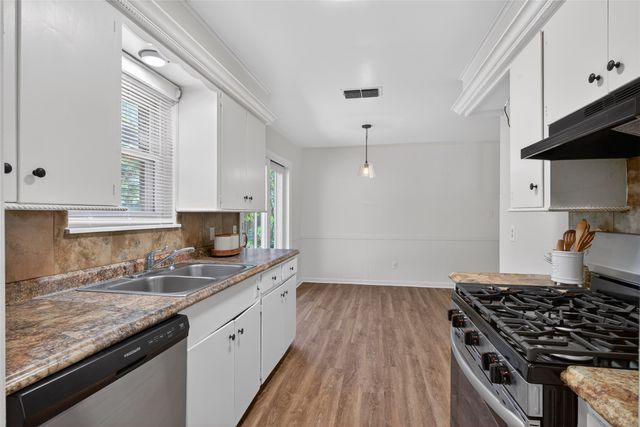 8879 Bernay Drive, Shreveport, LA 71118