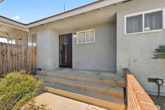 2106 W Forest, Anaheim, CA 92804