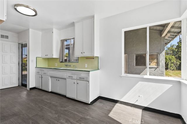 2106 W Forest, Anaheim, CA 92804