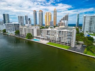 17500 N Bay Road S508, Sunny Isles Beach, FL 33160