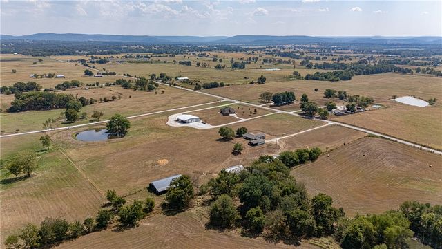 16146 Bethel Blacktop Road, Prairie Grove, AR 72753