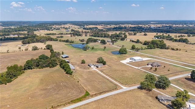 16146 Bethel Blacktop Road, Prairie Grove, AR 72753
