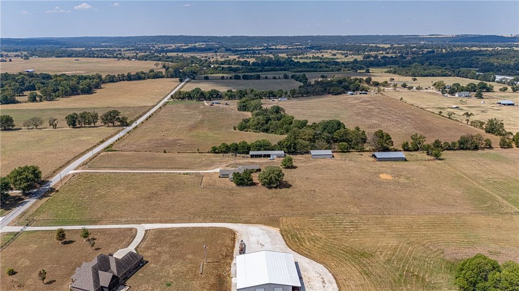 16146 Bethel Blacktop Road, Prairie Grove, AR 72753