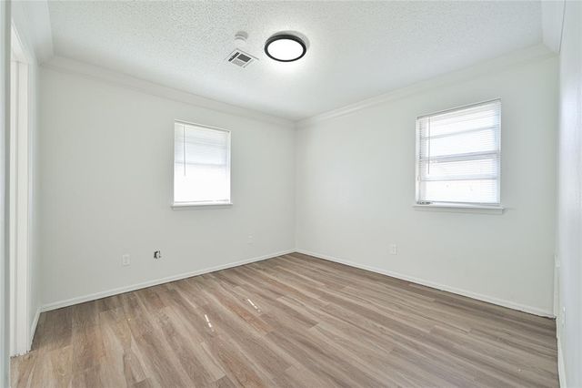 4005 N Oak Grove Drive, Midwest City, OK 73110