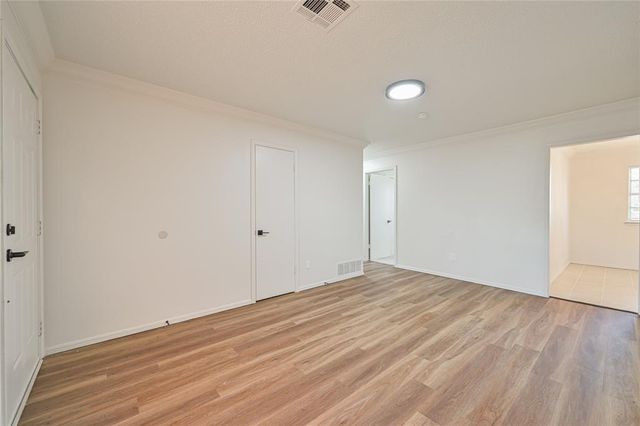 4005 N Oak Grove Drive, Midwest City, OK 73110