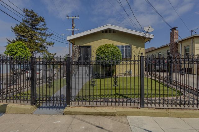 2301 87th Avenue, Oakland, CA 94605