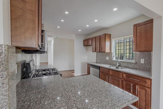 2301 87th Avenue, Oakland, CA 94605