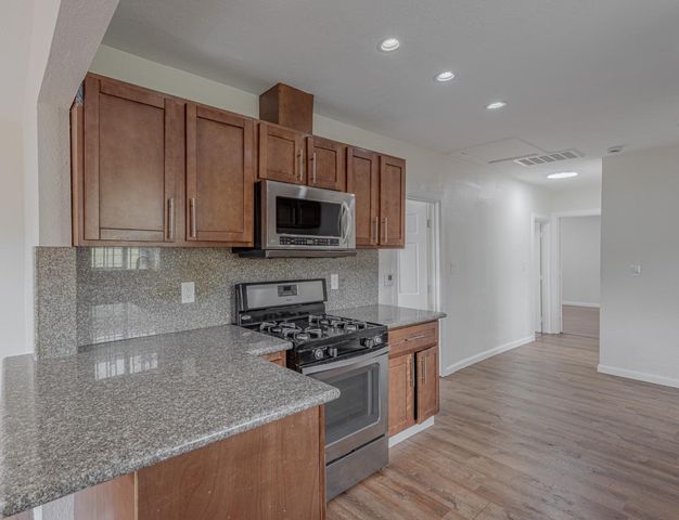2301 87th Avenue, Oakland, CA 94605