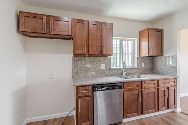 2301 87th Avenue, Oakland, CA 94605