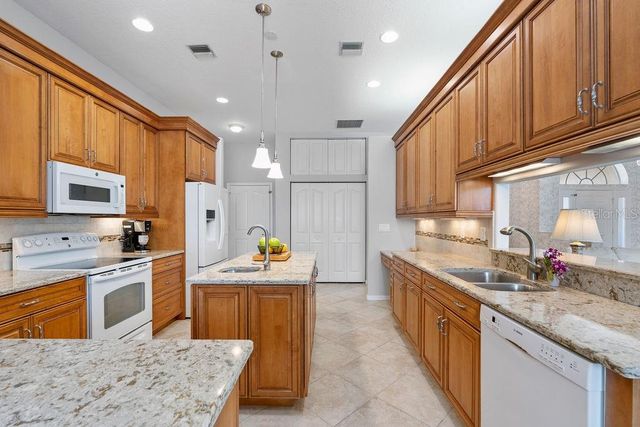 1543 WATERFORD DRIVE, Venice, FL 34292