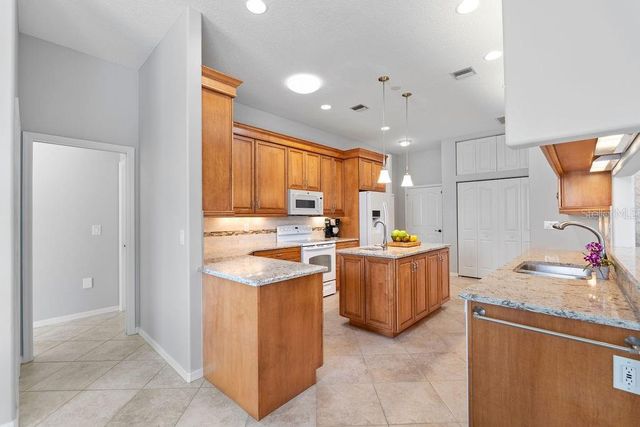 1543 WATERFORD DRIVE, Venice, FL 34292