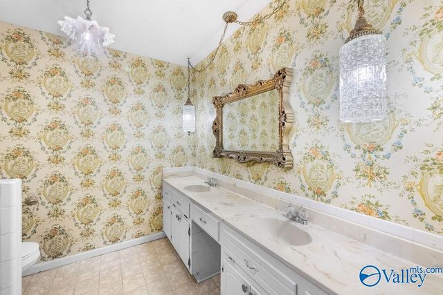 3539 Brock Hill Drive, Gadsden, AL 35903