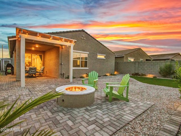 19916 W BADGETT Lane, Litchfield Park, AZ 85340