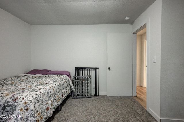 2422 E Manitou Street, Joplin, MO 64801