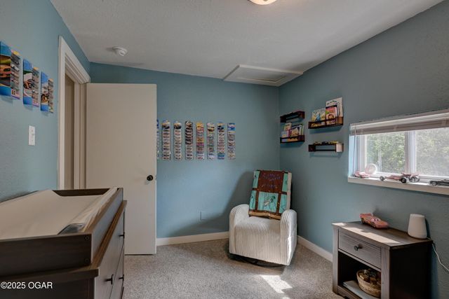 2422 E Manitou Street, Joplin, MO 64801