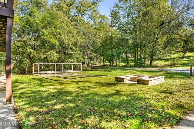 1820 Huckleberry Ln, Prospect, KY 40059