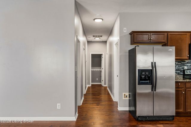 1820 Huckleberry Ln, Prospect, KY 40059