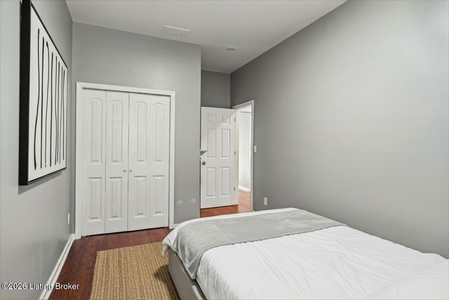 1820 Huckleberry Ln, Prospect, KY 40059