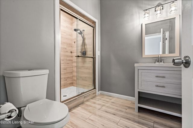 1820 Huckleberry Ln, Prospect, KY 40059