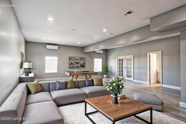 1820 Huckleberry Ln, Prospect, KY 40059