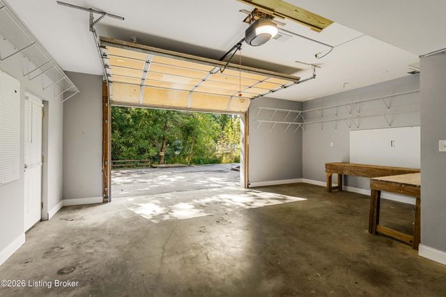 1820 Huckleberry Ln, Prospect, KY 40059