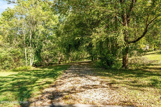 1820 Huckleberry Ln, Prospect, KY 40059