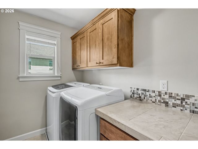 2714 Ne 70TH Cir, Vancouver, WA 98665