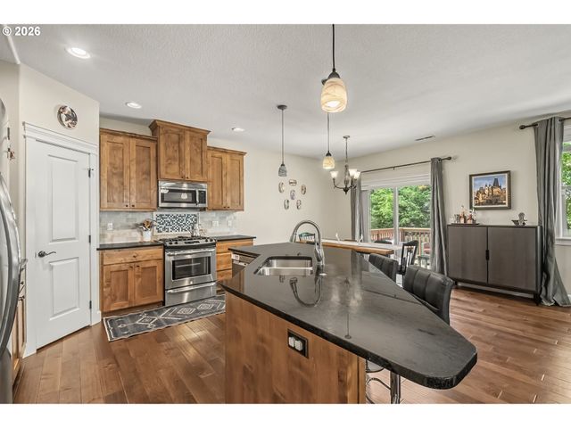 2714 Ne 70TH Cir, Vancouver, WA 98665