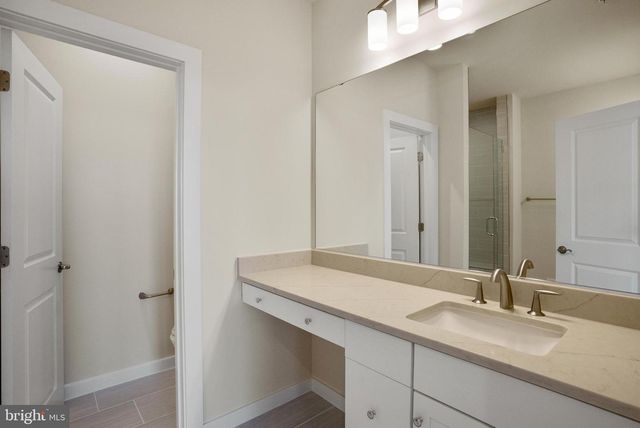 6714 PENROSE LN, Hyattsville, MD 20782