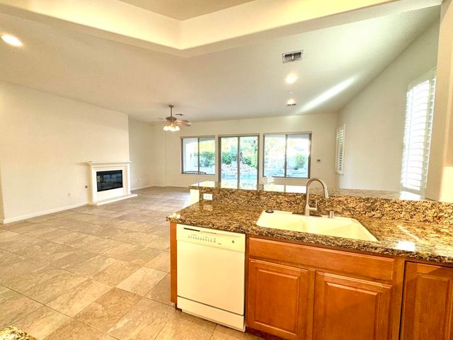 40086 Corte Los Orlanos, Indio, CA 92203