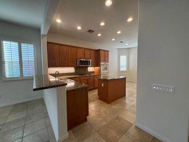 40086 Corte Los Orlanos, Indio, CA 92203