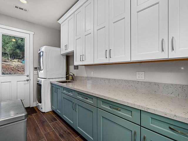 3102 Squirrel Hollow Rd, Somerset, CA 95684