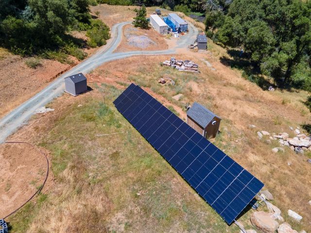 3102 Squirrel Hollow Rd, Somerset, CA 95684