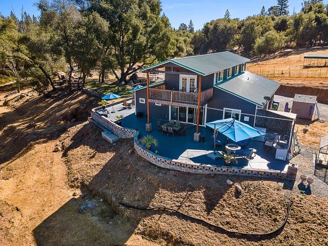 3102 Squirrel Hollow Rd, Somerset, CA 95684